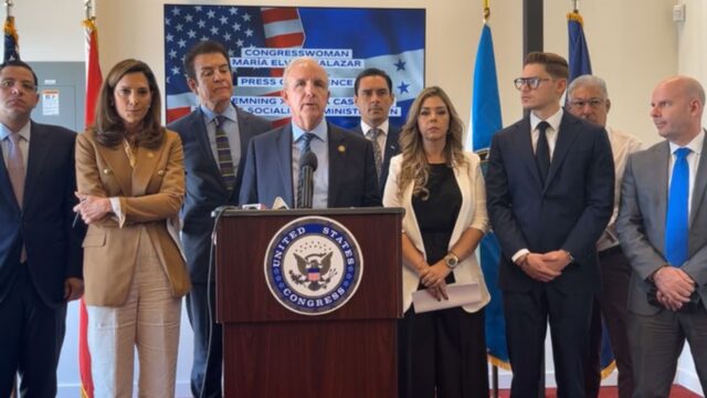 Congresista estadounidense reitera “denuncias” contra el Partido Libertad y Refundición