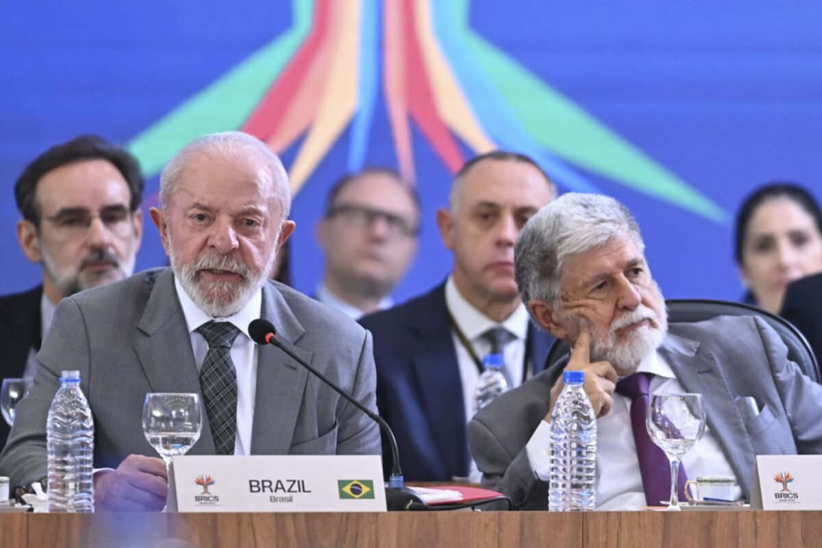 Lula planea elaborar una respuesta conjunta de los BRICS a los aranceles de Trump