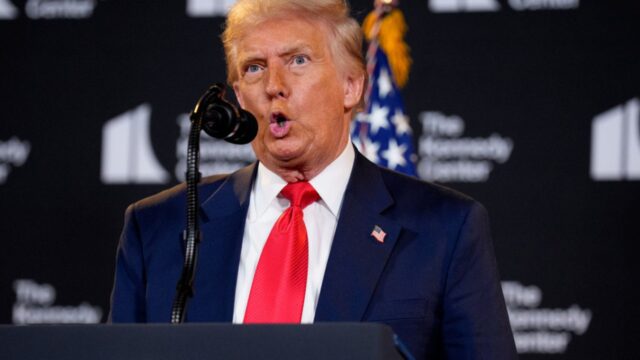 Presidente Donald Trump amenaza que Venezuela «pagará un precio incalculable»