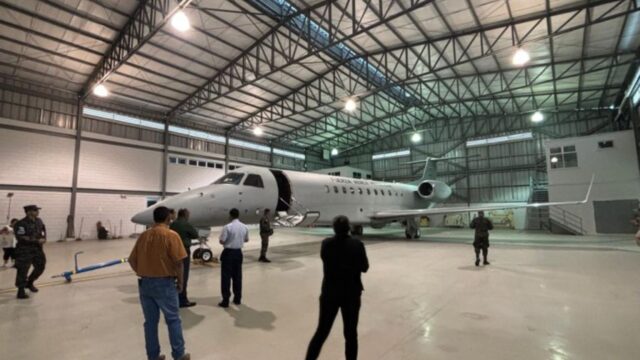 Después de una década: CNA denuncia corrupción y despilfarro en la compra del avión presidencial