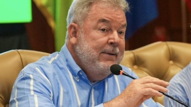 Contreras denuncia “persecución política”; MP dice que existen 10 investigaciones en curso