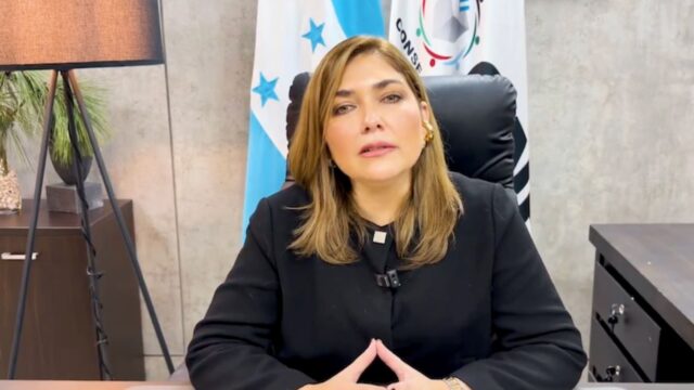 Presidenta del CNE recuerda a las Fuerzas Armadas su rol en el proceso electoral