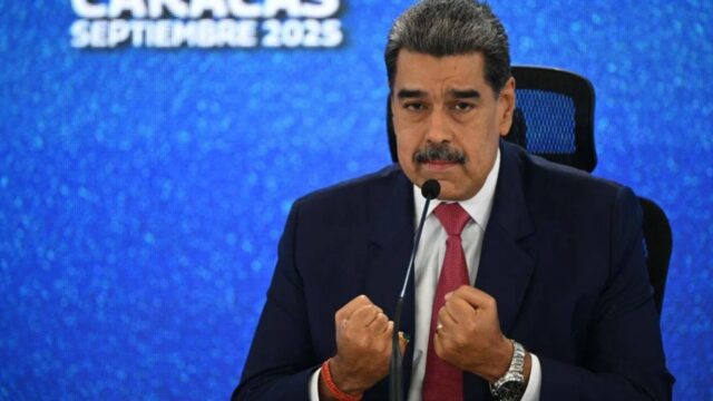 Maduro: «Lo que hace EEUU contra Venezuela es para justificar cambio de régimen y robarnos la inmensa riqueza petrolera»