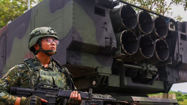 China castiga con sanciones a empresas armamentistas de Estados Unidos