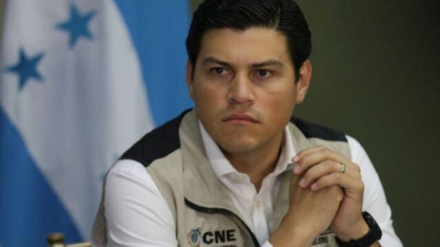 Consejero del CNE sostiene que sus enemigos “planean mi asesinato» después de juicio político