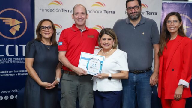 CCIT clausura el Programa Formaliza tu Negocio “Premio Fundación Terra te Impulsa 2025”