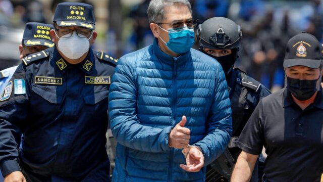 ¿Sigue aún preso en EE.UU. por narcotráfico el expresidente de Honduras indultado por Trump?