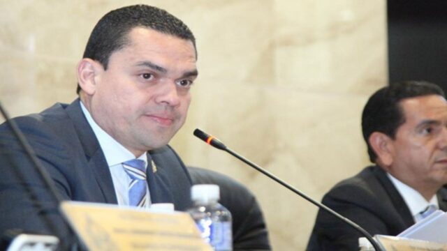 Congreso fortalece proyecto de abastecimiento de medicamentos y reducción de mora quirúrgica
