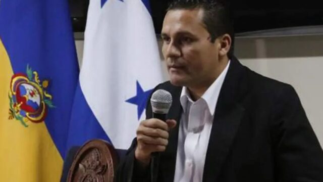 Parlamentario pinuista pide diálogo en idea de congresista liberal en reducir edad punible