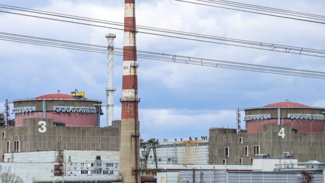 Ucrania ataca la infraestructura que alimenta la mayor central nuclear de Europa
