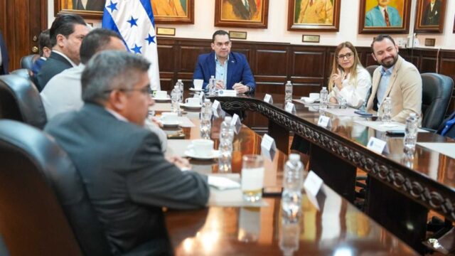Congreso Nacional y Fundación Carlos Slim dialogan sobre responsabilidad social