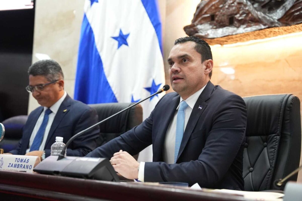 Congreso deja sin efecto prórroga a candidatos  que no rinden cuentas a Política Limpia