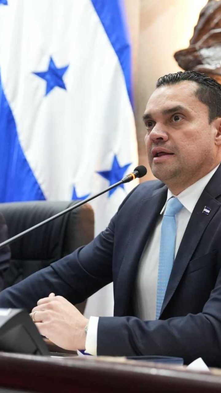 Zambrano destaca protección del Congreso a la mujer y felicita a CSJ por reconsideración en identidad de género