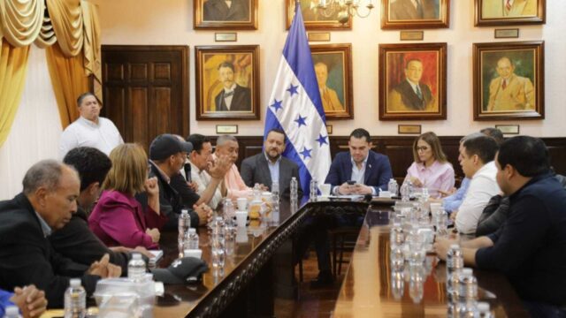 Congreso Nacional respalda plan de instalar extractora de aceite en Valle del Aguán
