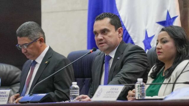 Presidente del Congreso instruye abordaje urgente y conjunto de invasión de tierras