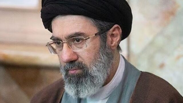 Líder supremo de Irán: «Las naciones de la región ya no serán escudo para las bases de EE.UU.»