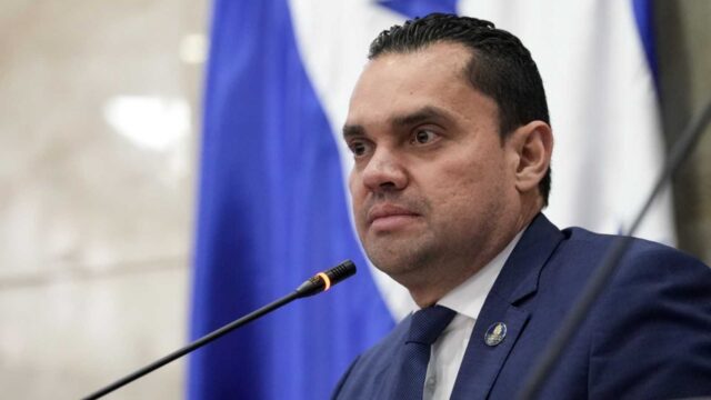 Presidente del Congreso Nacional presenta iniciativa transitoria para reactivar el CNE