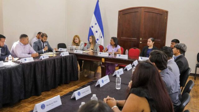 Congreso buscará solución a fiscales que aprobaron concurso y aún esperan juramentación