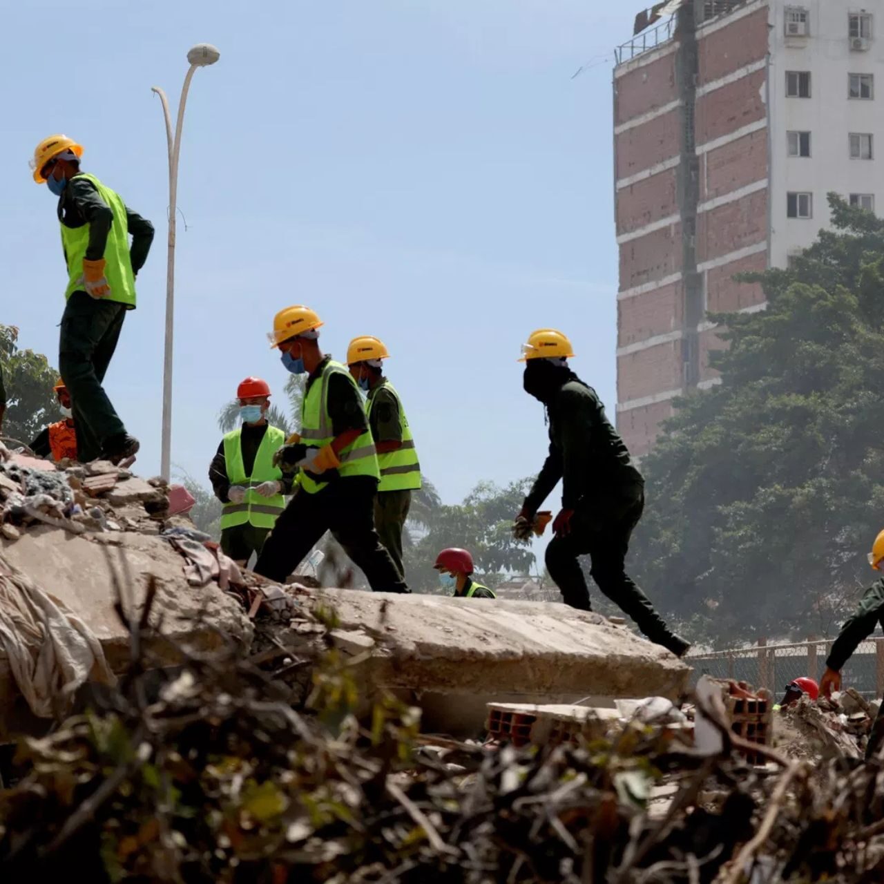 Asciende la cifra de fallecidos tras el doble terremoto en Venezuela