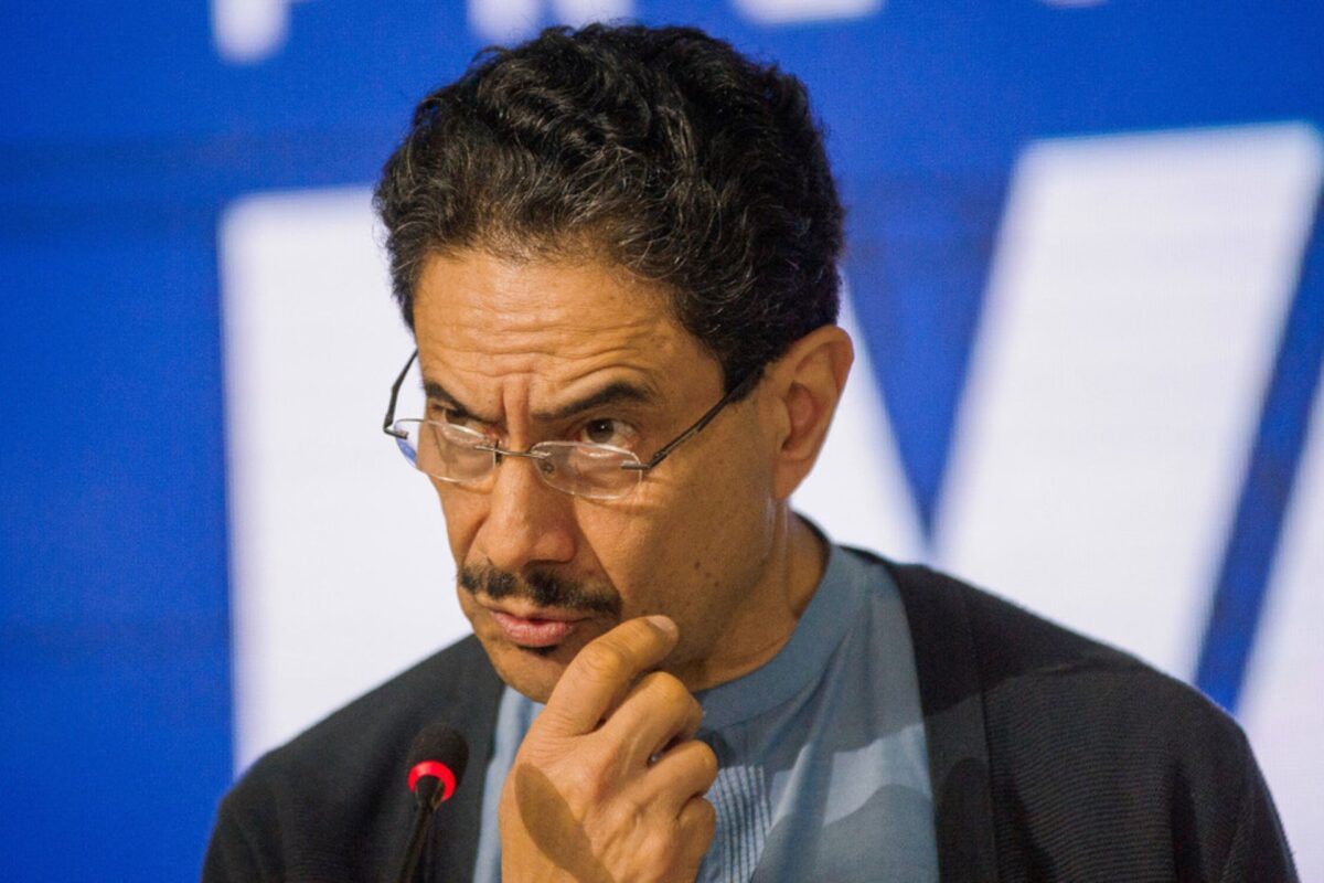 Cepeda insta a la desobediencia civil «pacífica» en Colombia por nexos de EE.UU. con De la Espriella