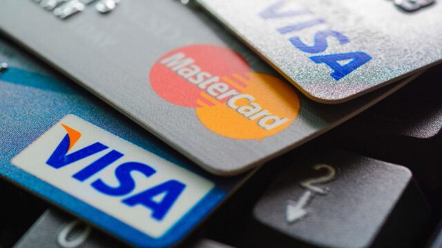 Trump busca un jaque para eliminar al principal competidor de Visa y Mastercard en Brasil