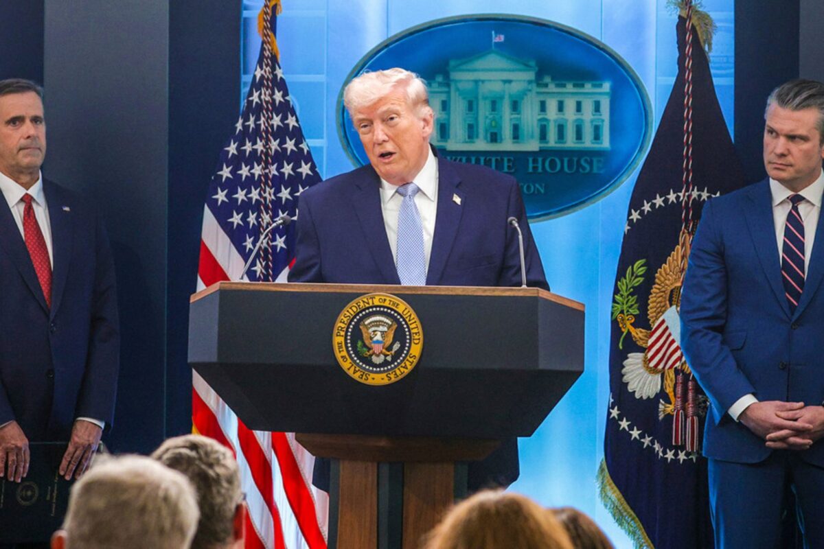 Diario israelí: Trump podría destituir al director de la CIA y al secretario de Guerra Diario israelí: Trump podría destituir al director de la CIA y al secretario de Guerra