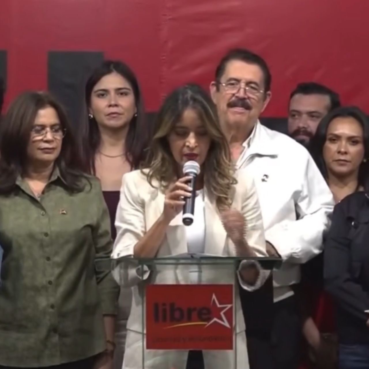 Libre irá a paro nacional contra reforma energética; Gobierno responde con advertencia de movilización