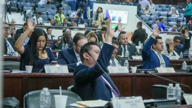 Congreso aprueba por unanimidad ley para combatir  lavado de dinero y corrupción