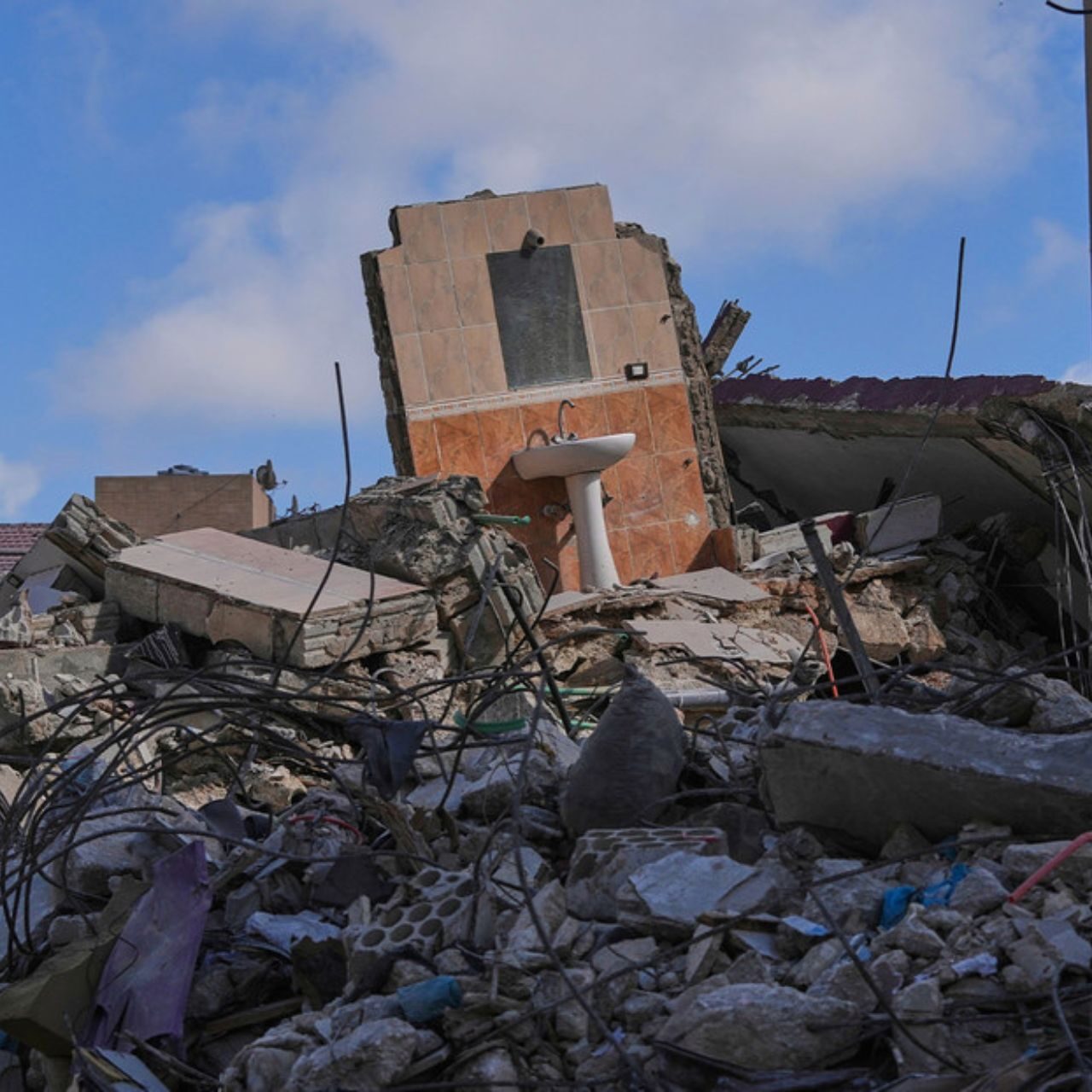 Israel ha lanzado 150 ataques al Líbano desde la medianoche