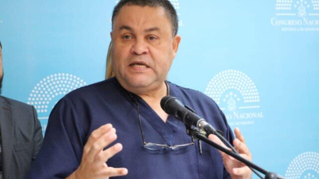 Diputado Umaña pide garantizar atención médica en IHSS a trabajadores que esperan jubilación