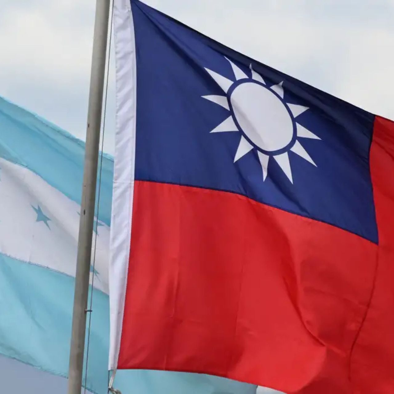 Canciller aclara que decisión sobre China o Taiwán se tomará «desde el interés nacional»