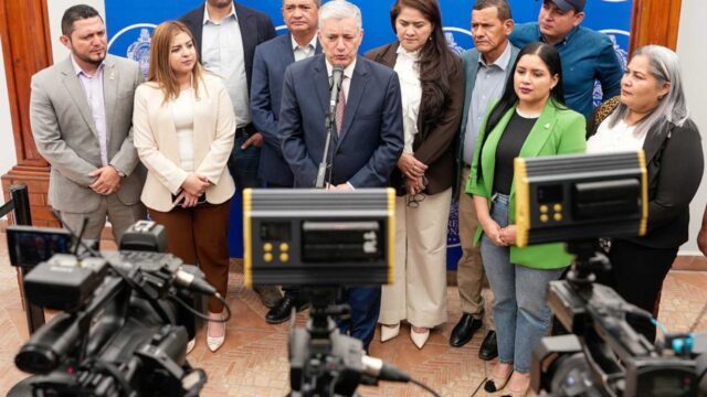 Congreso y ENEE acuerdan solucionar problema de apagones en zona sur en próximos 15 días