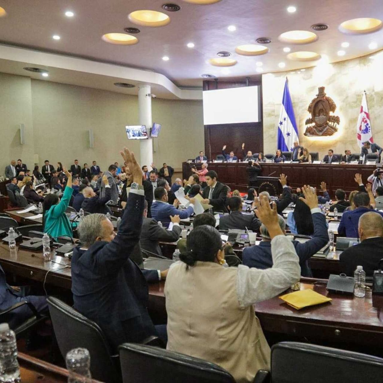 Congreso aprueba contratos para fortalecer modernización de Administración Aduanera