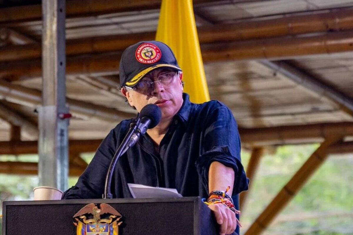 Petro convoca a movilización en Colombia para defender las reformas sociales de su Gobierno Petro convoca a movilización en Colombia para defender las reformas sociales de su Gobierno