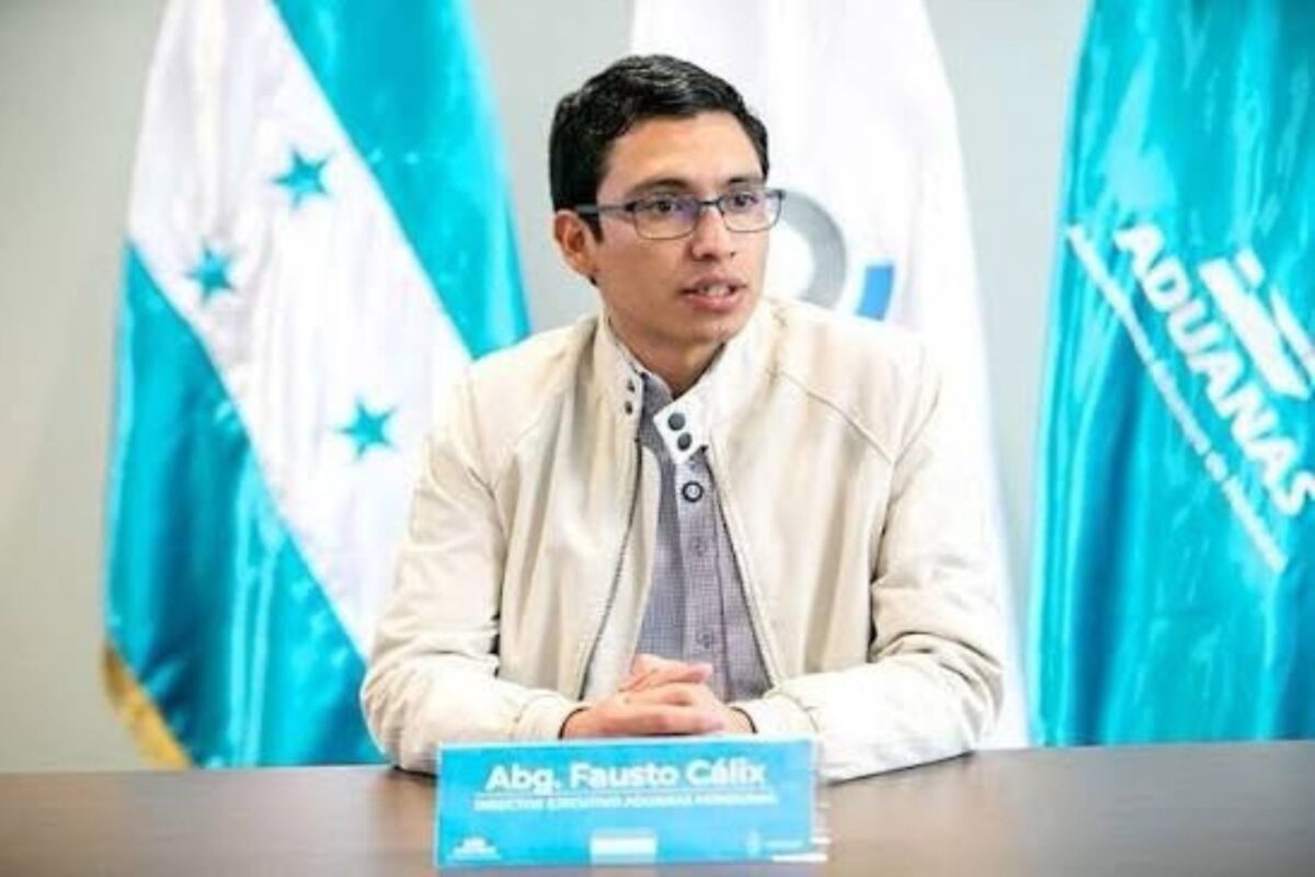 Exdirector de Aduanas reconoce como error de Libre la salida de Nasralla del gobierno de Castro Exdirector de Aduanas reconoce como error de Libre la salida de Nasralla del gobierno de Castro