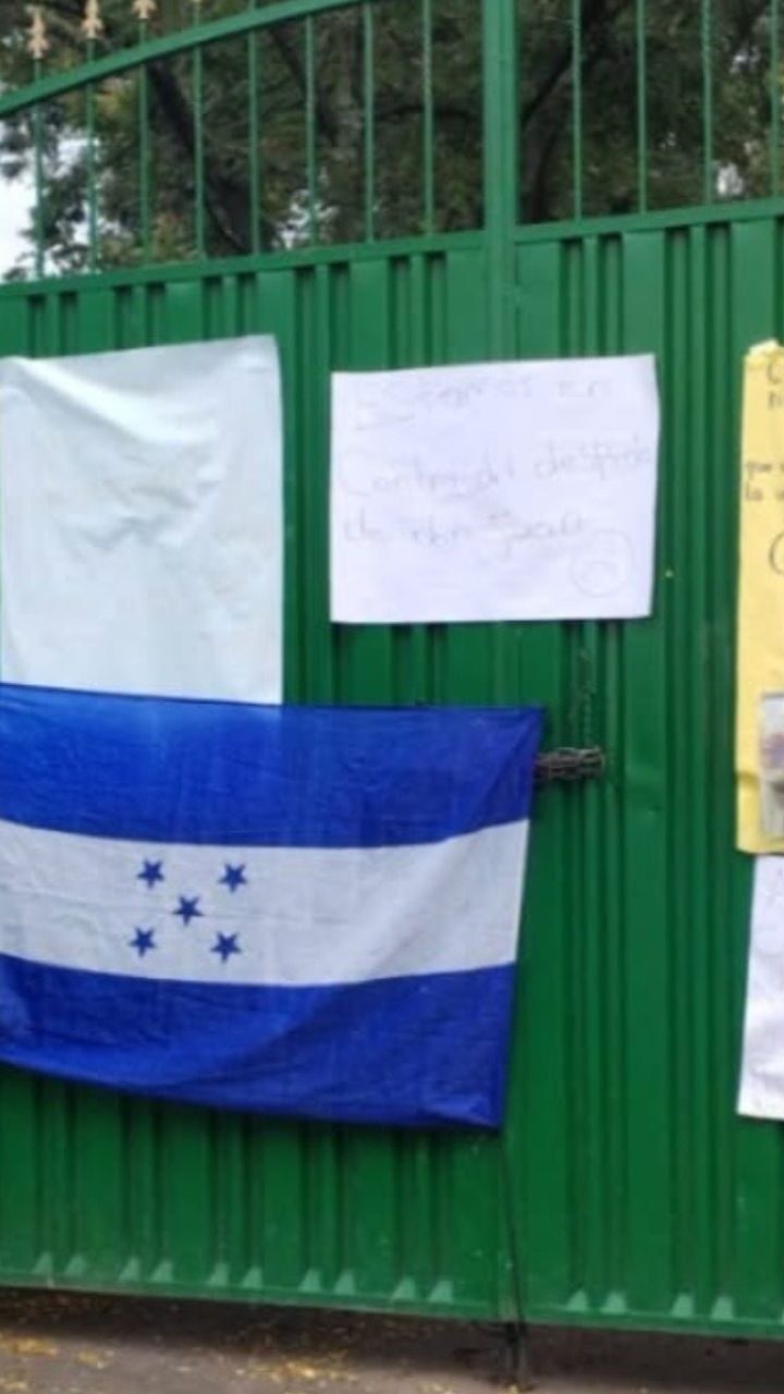 Despidos de personal auxiliar en escuelas provocan protestas y tomas de instalaciones