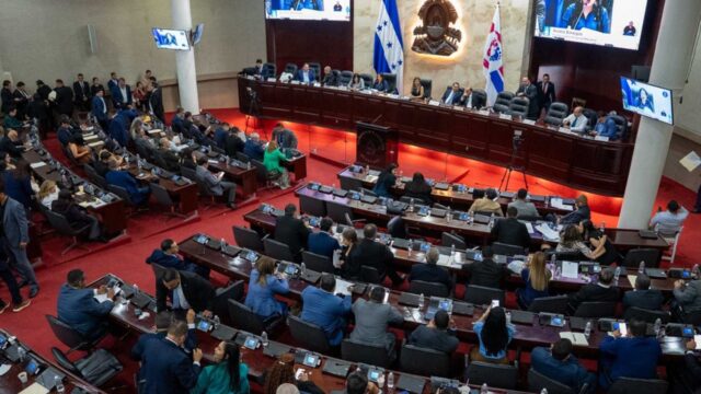 Legislativo impulsa rendición de informes sobre participación de Honduras en Parlacen