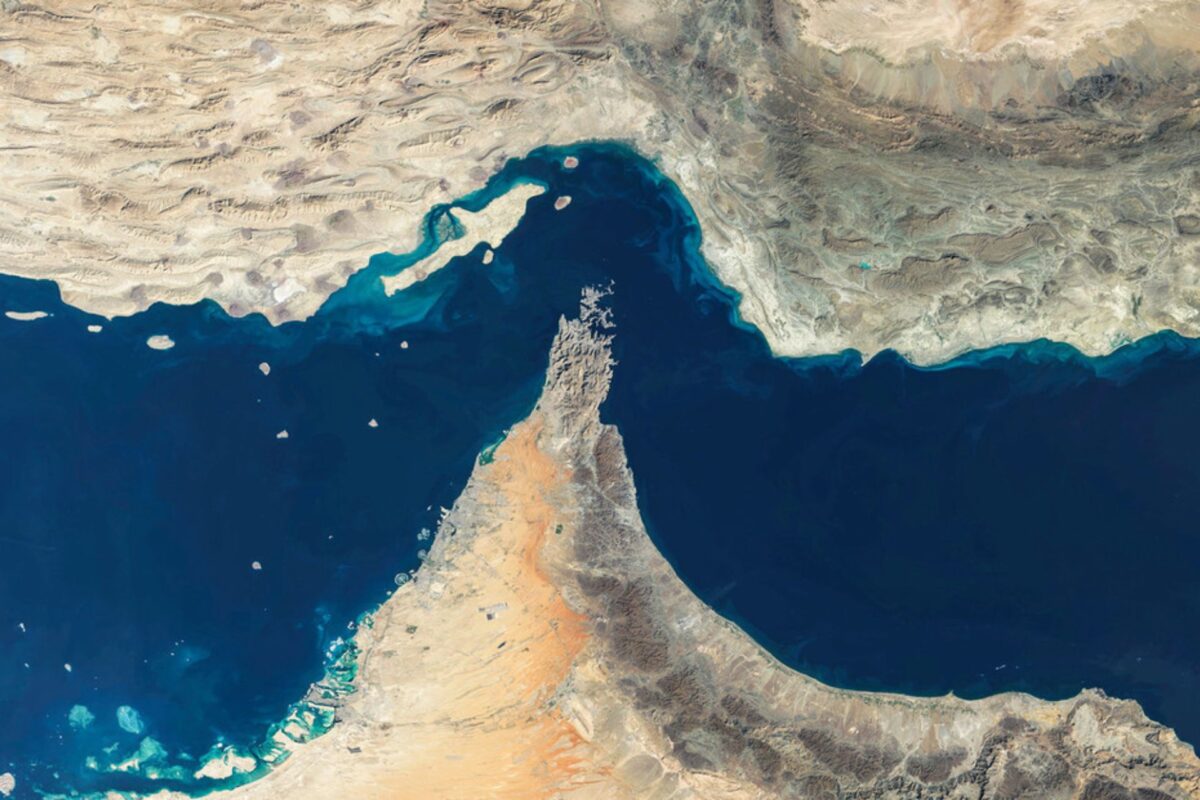 «No necesitamos estrechos, no necesitamos nada», dice Trump mientras bombardea Irán