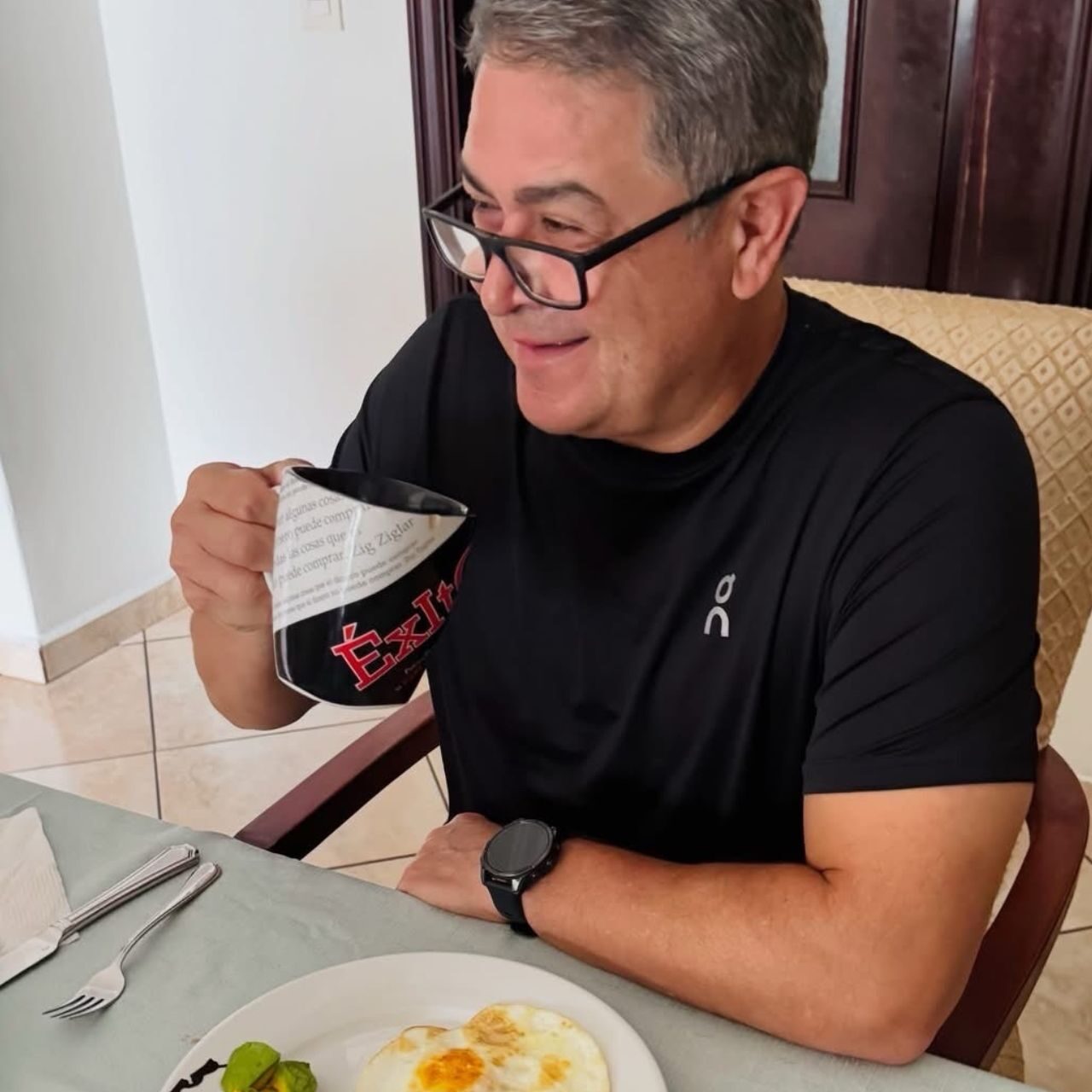 JOH: del poder absoluto a la condena, el indulto, el regreso a Honduras ¿y de nuevo al poder?