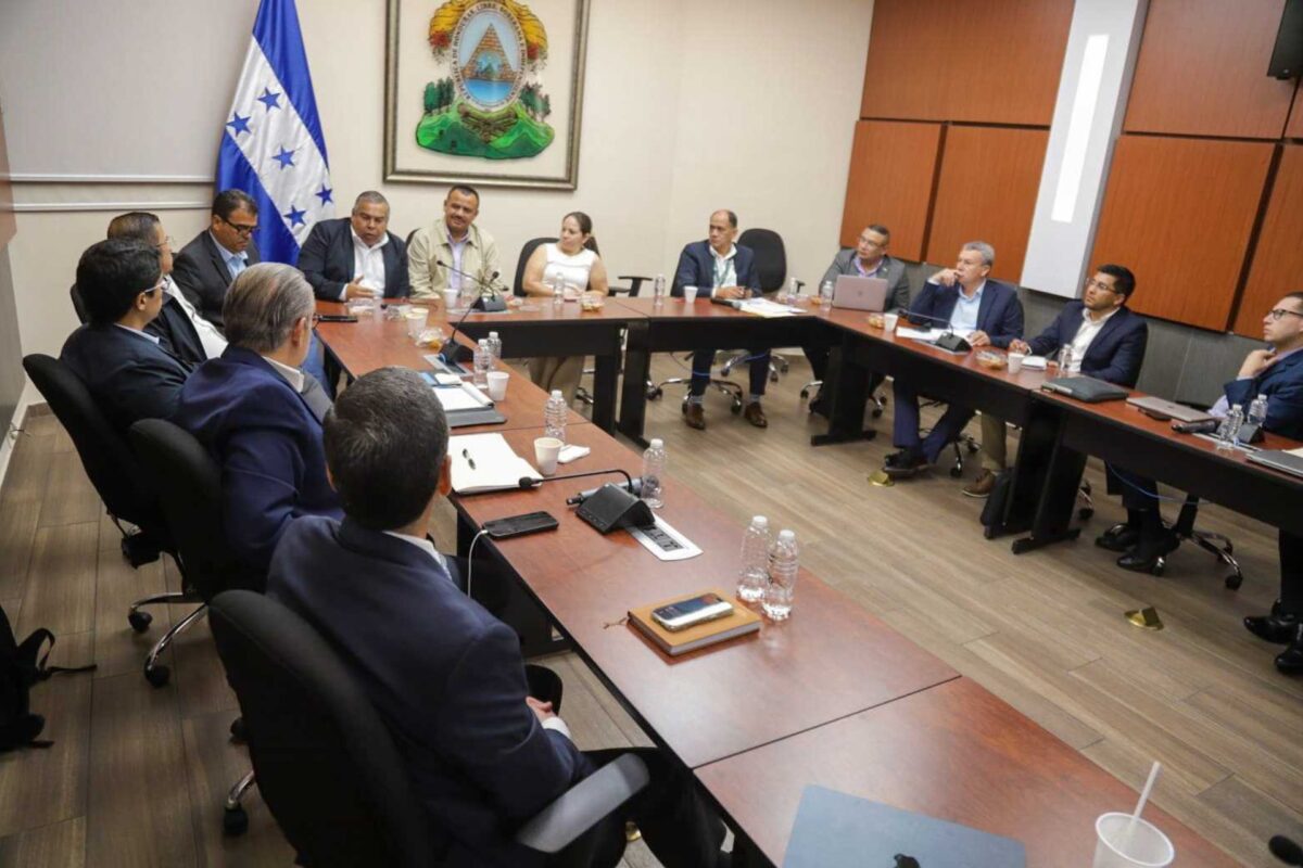 Inician con bancadas socialización de Ley de Inversiones para la Generación de Empleo