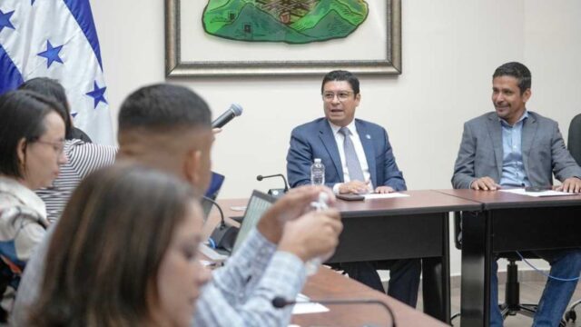 Comisión de Salud del Congreso impulsa Pacto Nacional por la Salud Pública