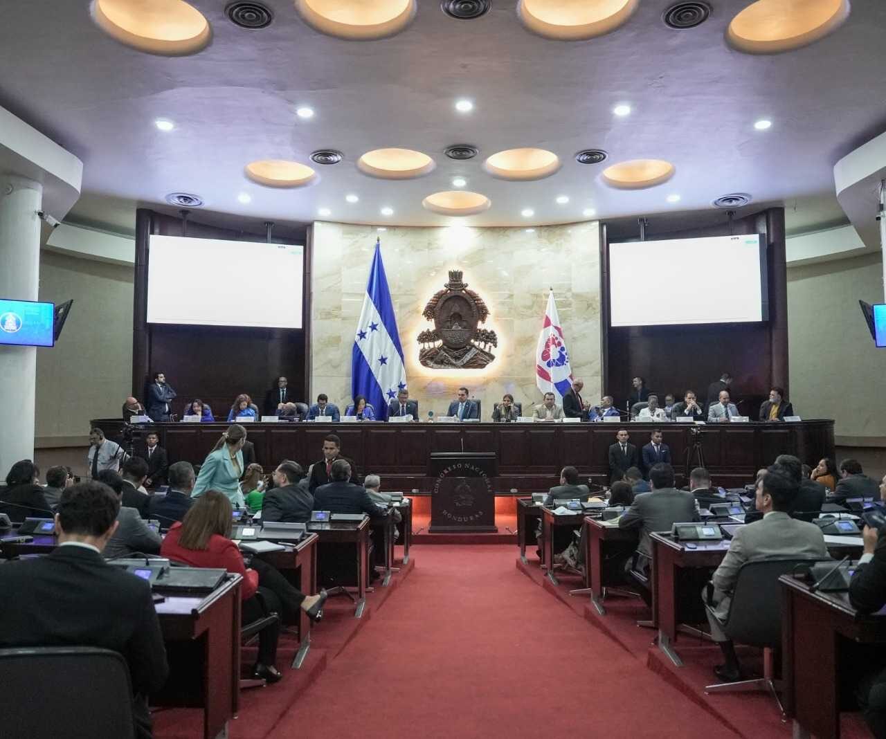 Legislativo avanza en la construcción de consensos para aprobar reformas eléctricas y electorales