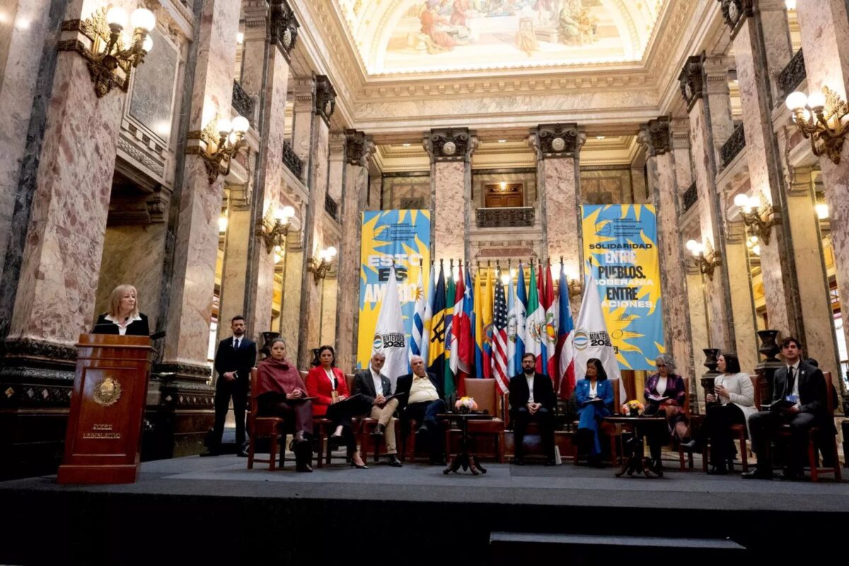 La izquierda de América Latina cierra filas: «una integración del sur frente a la amenaza del norte»