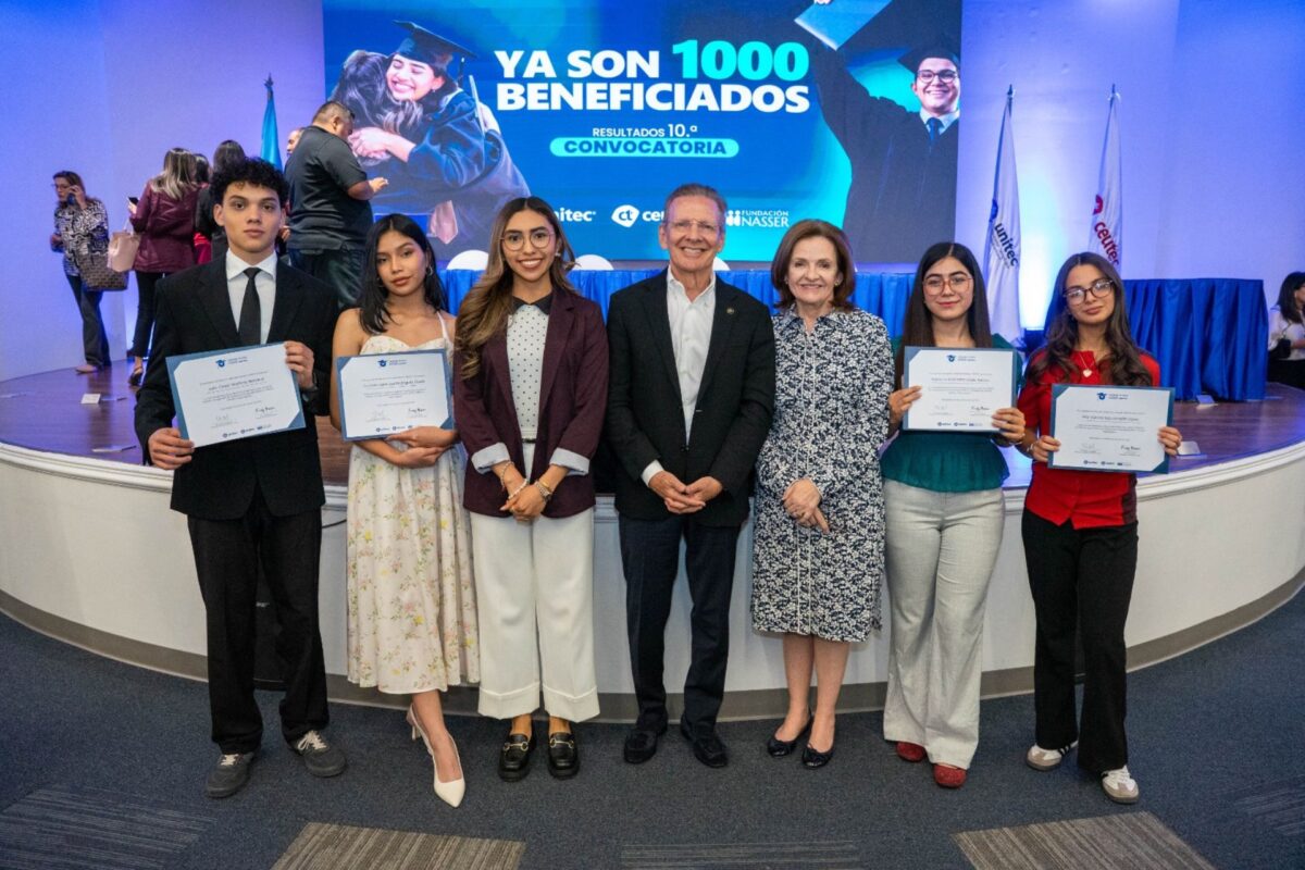 Programa de Becas Fundación Nasser-UNITEC alcanza los mil jóvenes beneficiados en su décima entrega