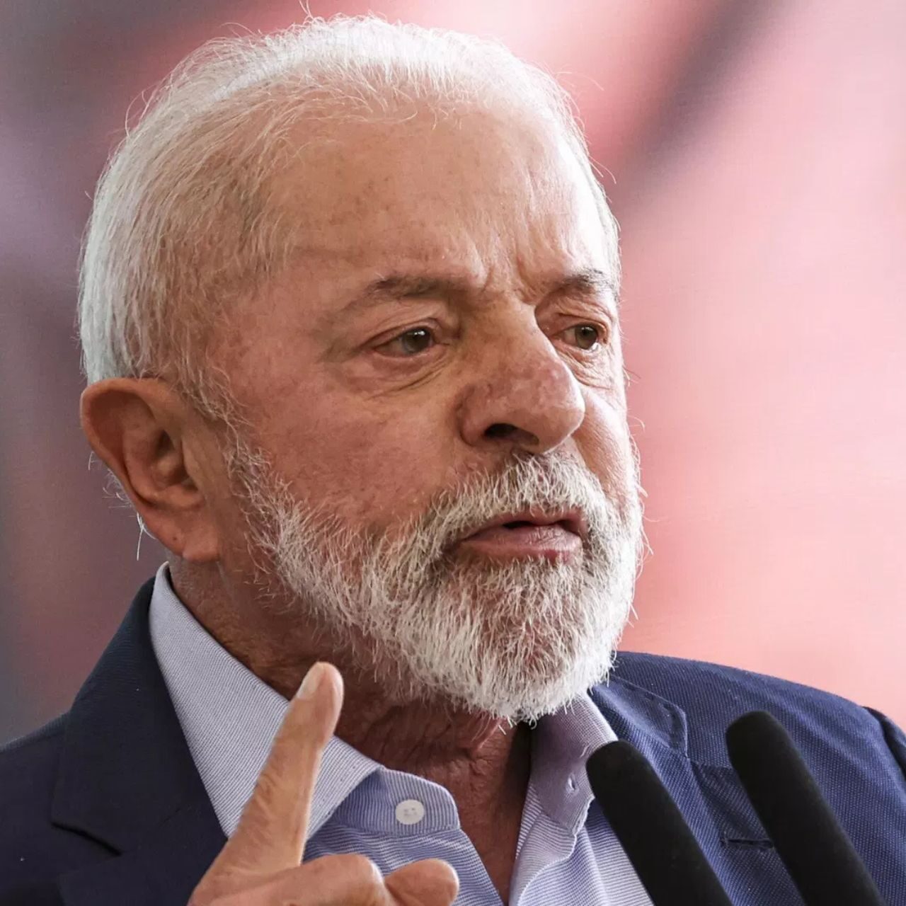 Lula califica como «irresponsable e imprudente» el retiro de la visa de la embajadora de Brasil en EEUU