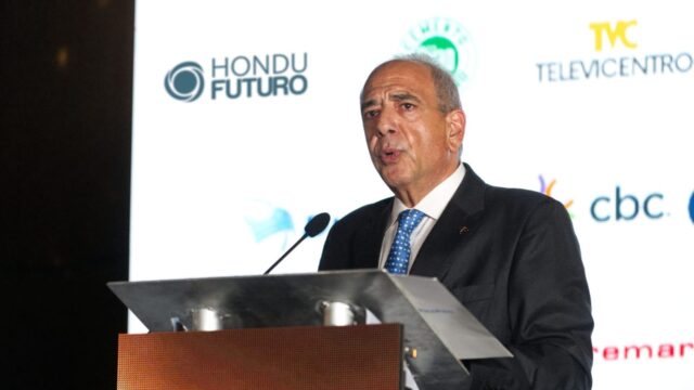 HonduFuturo: 22 jóvenes hondureños han sido seleccionados para sus estudios de posgrados en el extranjero