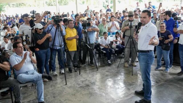 Zambrano pide abrir puertas a censistas y no dejarse engañar por falsas versiones