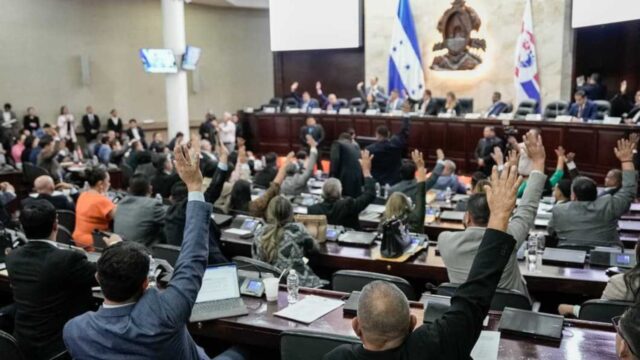 Legislativo aprueba reforma para facilitar conciliaciones y pagos en casos de demandas al Estado