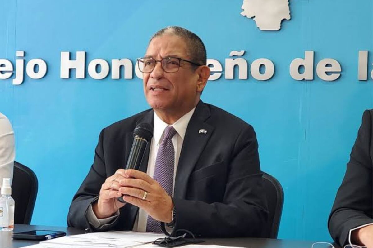 Urtecho reprocha a liberales sobre reforma eléctrica: «Si no quieren aprobarla, que lo digan» Urtecho reprocha a liberales sobre reforma eléctrica: «Si no quieren aprobarla, que lo digan»