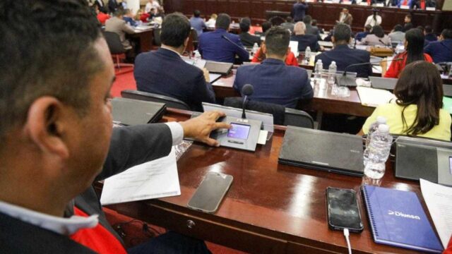 Congreso Nacional inicia proceso para adquirir moderno sistema de votación electrónica